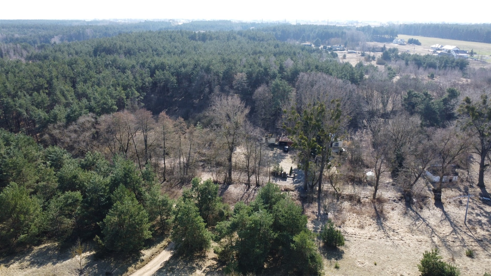 Działka na sprzedaż